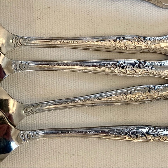 5 Piece Utica Thailand Stainless Steel Spoons Teaspoons 6.75" Glossy Scrolls Set - Picture 9 of 10